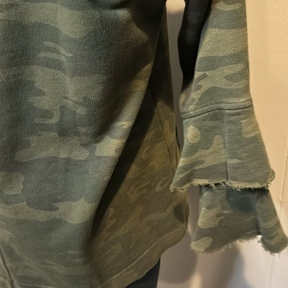 sanctuary (Anthropologie) camo hidden zip layered raw edge ruffle sleeve hoodie - Picture 8 of 9